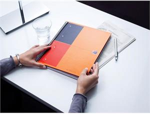 Notatbok OXFORD Int. Notebook A4+ linjer Notatbok | A4 | Linjer 